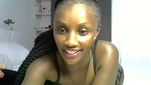 SWEET FREAKY DOLL online show from 10/28/25, 09:35