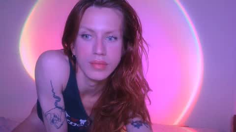 Snapshot of thedollxxxperience chatting on 01/03/25, 12:33 Yolanda online show from 01/03/25, 12:33