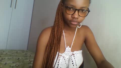 Snapshot of theequinn chatting on 02/25/25, 02:22 theequinn online show from 02/25/25, 02:22