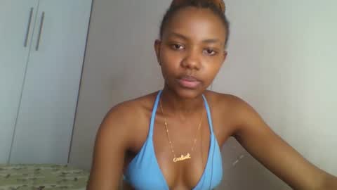 Snapshot of theequinn chatting on 02/25/25, 05:25 theequinn online show from 02/25/25, 05:25