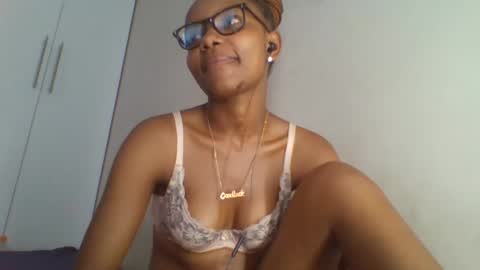 Snapshot of theequinn chatting on 02/27/25, 08:53 theequinn online show from 02/27/25, 08:53