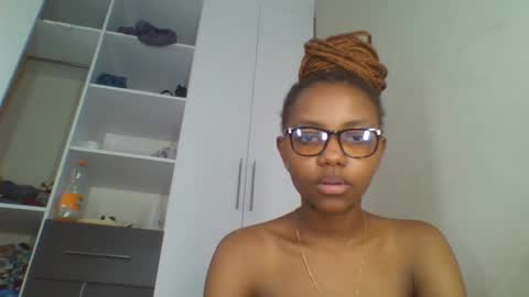 Snapshot of theequinn chatting on 02/27/25, 11:59 theequinn online show from 02/27/25, 11:59