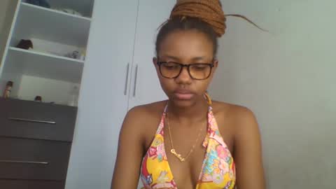 Snapshot of theequinn chatting on 03/01/25, 12:50 theequinn online show from 03/01/25, 12:50