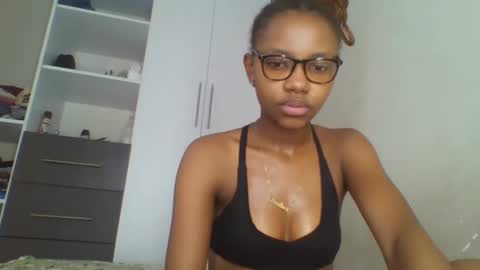 Snapshot of theequinn chatting on 03/01/25, 11:50 theequinn online show from 03/01/25, 11:50