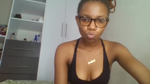 Snapshot of theequinn chatting on 03/01/25, 02:55 theequinn online show from 03/01/25, 02:55