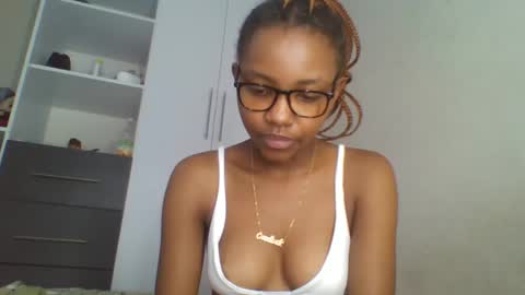 Snapshot of theequinn chatting on 03/02/25, 05:58 theequinn online show from 03/02/25, 05:58