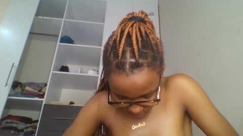 Snapshot of theequinn chatting on 03/03/25, 03:08 theequinn online show from 03/03/25, 03:08