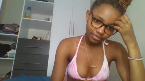 Snapshot of theequinn chatting on 03/05/25, 07:17 theequinn online show from 03/05/25, 07:17