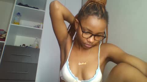 Snapshot of theequinn chatting on 03/06/25, 02:29 theequinn online show from 03/06/25, 02:29