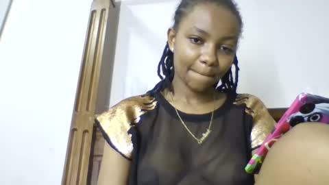 Snapshot of theequinn chatting on 09/24/25, 03:15 theequinn online show from 09/24/25, 03:15