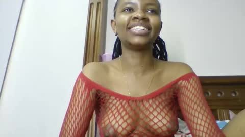 Snapshot of theequinn chatting on 10/03/25, 08:22 theequinn online show from 10/03/25, 08:22