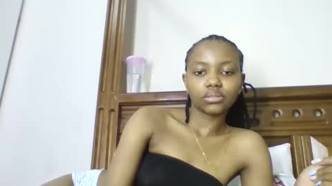 Snapshot of theequinn chatting on 10/03/25, 08:28 theequinn online show from 10/03/25, 08:28