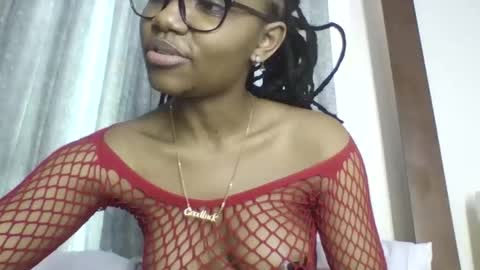 Snapshot of theequinn chatting on 10/09/25, 11:41 theequinn online show from 10/09/25, 11:41