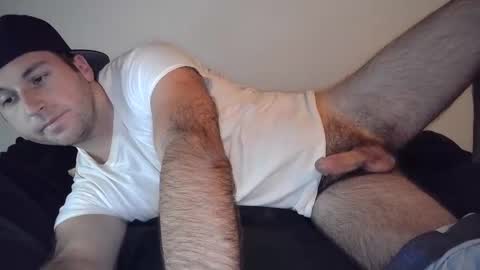 Theetwohander online show from 10/28/25, 03:21