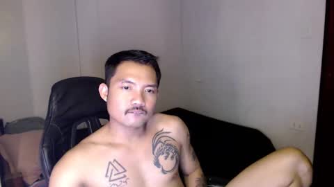 Snapshot of thefriskyasian chatting on 12/26/24, 10:09 Jaycee online show from 12/26/24, 10:09