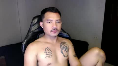 Snapshot of thefriskyasian chatting on 01/02/25, 08:57 Jaycee online show from 01/02/25, 08:57