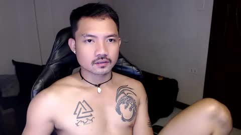 Snapshot of thefriskyasian chatting on 01/05/25, 05:30 Jaycee online show from 01/05/25, 05:30
