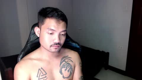 Snapshot of thefriskyasian chatting on 01/07/25, 06:56 Jaycee online show from 01/07/25, 06:56