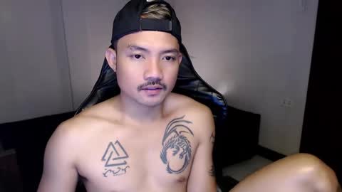 Snapshot of thefriskyasian chatting on 01/13/25, 05:44 Jaycee online show from 01/13/25, 05:44