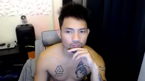 Snapshot of thefriskyasian chatting on 09/17/25, 04:08 Jaycee online show from 09/17/25, 04:08