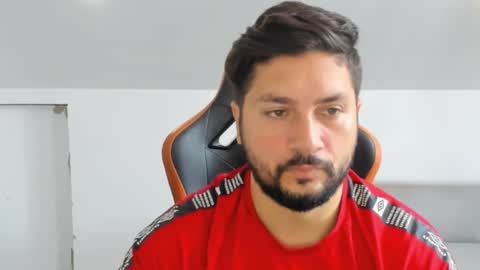 Snapshot of theguardian7 chatting on 10/29/25, 08:38 theguardian7 online show from 10/29/25, 08:38