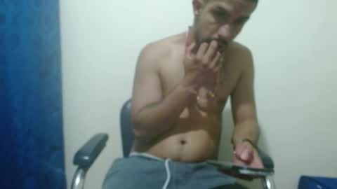 Snapshot of thehousedog chatting on 10/26/25, 09:42 thehousedog online show from 10/26/25, 09:42