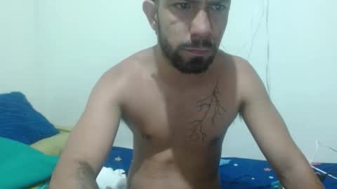 Snapshot of thehousedog chatting on 11/05/25, 10:59 thehousedog online show from 11/05/25, 10:59