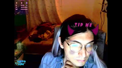 Snapshot of thehushvibe chatting on 10/20/25, 05:19 Jav online show from 10/20/25, 05:19