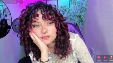 Snapshot of theia_moon_ chatting on 09/09/25, 03:11 Theia online show from 09/09/25, 03:11