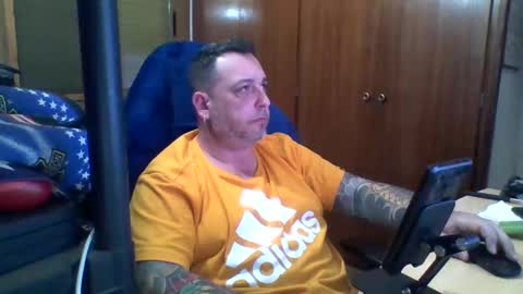 Snapshot of thekier chatting on 02/14/25, 05:36 thekier online show from 02/14/25, 05:36