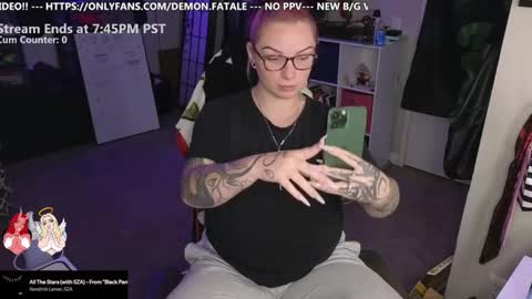 Snapshot of thelilithjane chatting on 10/14/25, 12:44 Lilith Jane online show from 10/14/25, 12:44