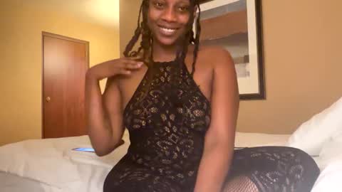 Snapshot of thenaturalgoddess chatting on 03/02/25, 05:23 TheNaturalGoddess online show from 03/02/25, 05:23