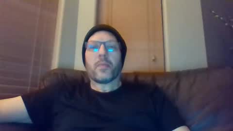 Snapshot of theo6974z chatting on 02/24/25, 11:43 theo6974z online show from 02/24/25, 11:43