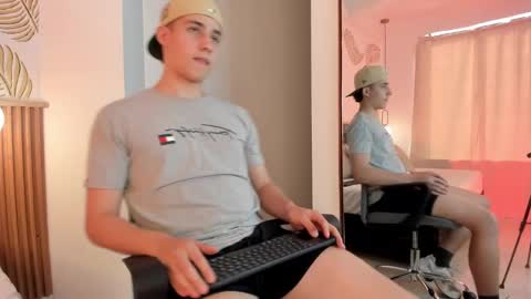  THEO- MATEO  online show from 12/13/24, 08:04