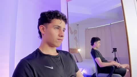  THEO- MATEO  online show from 12/14/24, 01:59