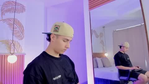  THEO- MATEO  online show from 12/15/24, 01:32