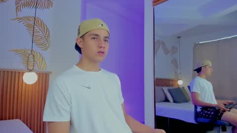  THEO- MATEO  online show from 12/16/24, 03:32