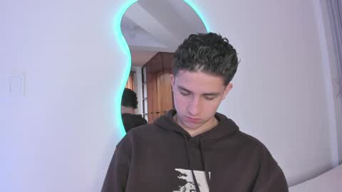  THEO- MATEO  online show from 12/29/24, 02:00