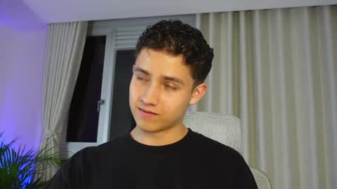  THEO- MATEO  online show from 03/07/25, 11:49