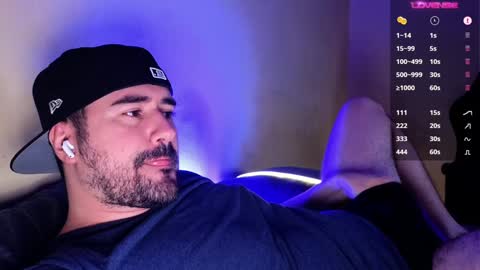 Snapshot of theoravi chatting on 12/12/24, 02:59 Theo Ravi online show from 12/12/24, 02:59