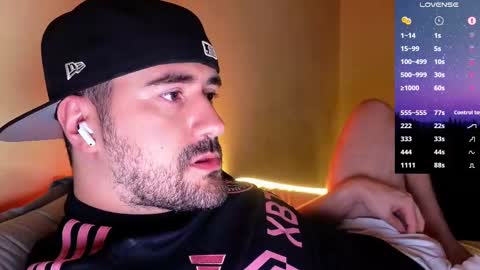 Snapshot of theoravi chatting on 11/02/25, 03:09 Theo Ravi online show from 11/02/25, 03:09