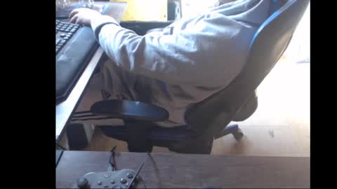 Snapshot of therealbigcheese0695 chatting on 03/01/25, 03:27 therealbigcheese0695 online show from 03/01/25, 03:27