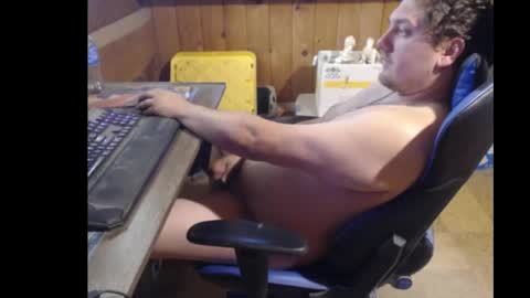 Snapshot of therealbigcheese0695 chatting on 09/20/25, 02:18 therealbigcheese0695 online show from 09/20/25, 02:18