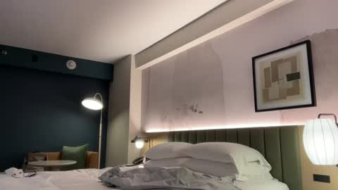 Snapshot of therealdylansdick chatting on 10/09/25, 12:52 therealdylansdick online show from 10/09/25, 12:52