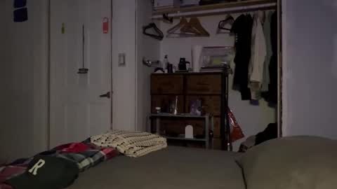 Snapshot of therealdylansdick chatting on 10/15/25, 08:25 therealdylansdick online show from 10/15/25, 08:25