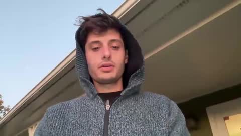 Snapshot of therealdylansdick chatting on 10/26/25, 10:25 therealdylansdick online show from 10/26/25, 10:25