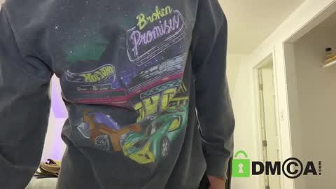 Snapshot of therealdylansdick chatting on 11/18/25, 12:27 therealdylansdick online show from 11/18/25, 12:27