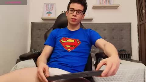 Snapshot of therealmartincox chatting on 10/02/25, 04:47 4th online show from 10/02/25, 04:47