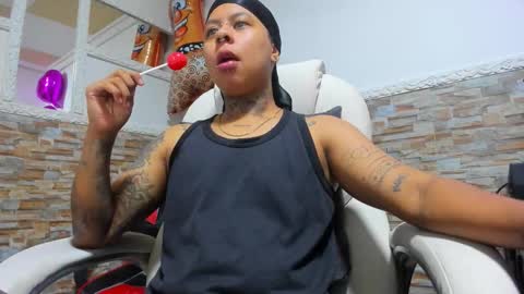 Thiago online show from 11/23/25, 03:34