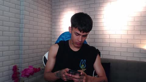 Snapshot of thiago_hard chatting on 09/19/25, 02:57 Thiago online show from 09/19/25, 02:57